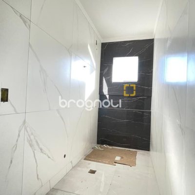 Casa com 190m², 3 quartos (sendo 1 suíte), 2 garagens, no bairro Rio Vermelho em Florianópolis