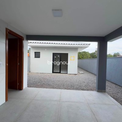 Casa com 190m², 3 quartos (sendo 1 suíte), 2 garagens, no bairro Rio Vermelho em Florianópolis