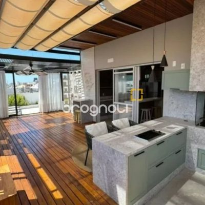 Cobertura com 210m², 3 quartos (sendo 3 suítes), 2 garagens, no bairro Ingleses em Florianópolis