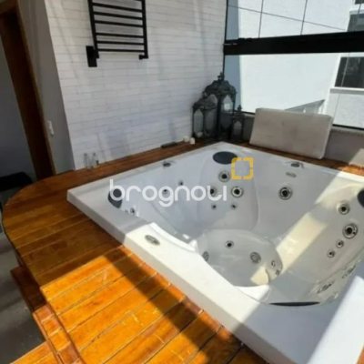 Cobertura com 210m², 3 quartos (sendo 3 suítes), 2 garagens, no bairro Ingleses em Florianópolis