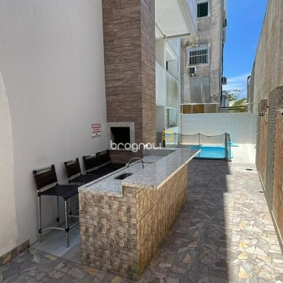 Apartamento com 79m², 2 quartos (sendo 1 suíte), 1 garagem, no bairro São João do Rio Vermelho em Florianópolis