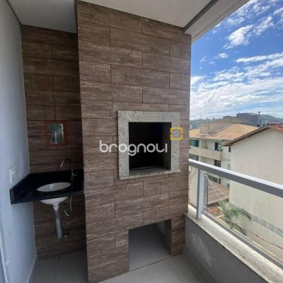 Apartamento com 79m², 2 quartos (sendo 1 suíte), 1 garagem, no bairro São João do Rio Vermelho em Florianópolis