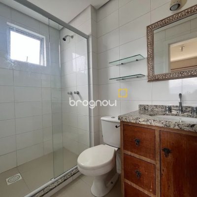 Apartamento com 88m², 3 quartos (sendo 1 suíte), 2 garagens, no bairro Pantanal em Florianópolis