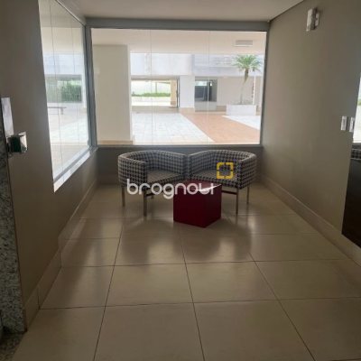 Apartamento com 88m², 3 quartos (sendo 1 suíte), 2 garagens, no bairro Pantanal em Florianópolis