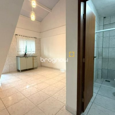 Apartamento com 47m², 2 quartos, no bairro São João do Rio Vermelho em Florianópolis