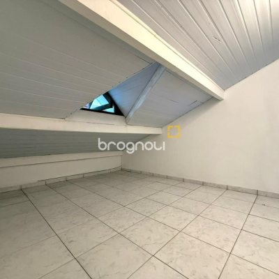 Apartamento com 47m², 2 quartos, no bairro São João do Rio Vermelho em Florianópolis