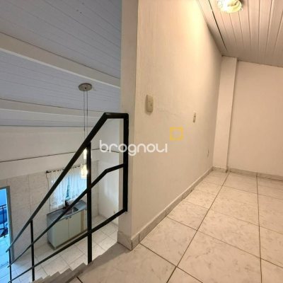 Apartamento com 47m², 2 quartos, no bairro São João do Rio Vermelho em Florianópolis