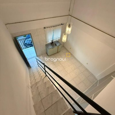 Apartamento com 47m², 2 quartos, no bairro São João do Rio Vermelho em Florianópolis