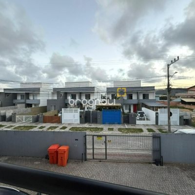 Apartamento com 47m², 2 quartos, no bairro São João do Rio Vermelho em Florianópolis