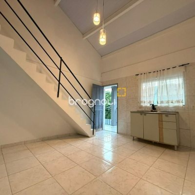 Apartamento com 47m², 2 quartos, no bairro São João do Rio Vermelho em Florianópolis