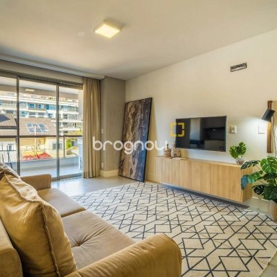 Apartamento com 115m², 3 quartos (sendo 3 suítes), 2 garagens, no bairro Jurerê em Florianópolis