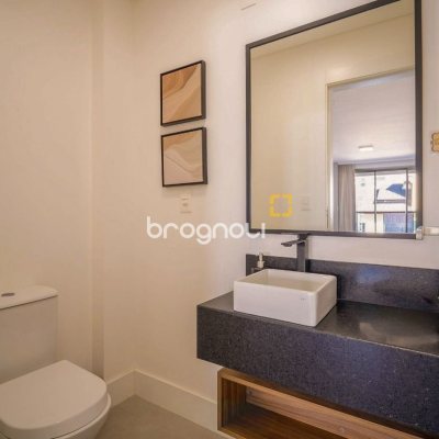 Apartamento com 115m², 3 quartos (sendo 3 suítes), 2 garagens, no bairro Jurerê em Florianópolis