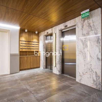 Apartamento com 115m², 3 quartos (sendo 3 suítes), 2 garagens, no bairro Jurerê em Florianópolis