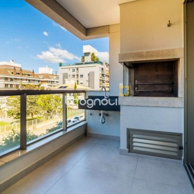 Apartamento com 115m², 3 quartos (sendo 3 suítes), 2 garagens, no bairro Jurerê em Florianópolis