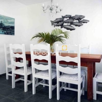 Casa de Condomínio com 160m², 3 quartos (sendo 1 suíte), 2 garagens, no bairro Ponta das Canas em Florianópolis