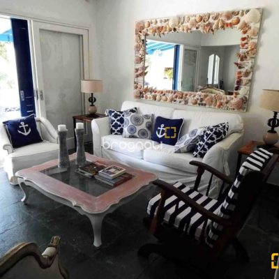 Casa de Condomínio com 160m², 3 quartos (sendo 1 suíte), 2 garagens, no bairro Ponta das Canas em Florianópolis