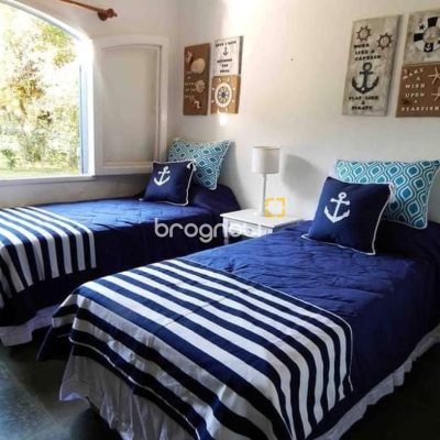 Casa de Condomínio com 160m², 3 quartos (sendo 1 suíte), 2 garagens, no bairro Ponta das Canas em Florianópolis