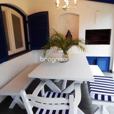 Casa de Condomínio com 160m², 3 quartos (sendo 1 suíte), 2 garagens, no bairro Ponta das Canas em Florianópolis