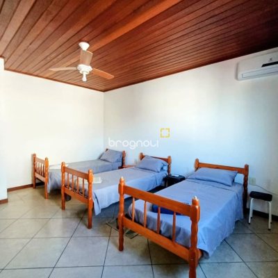 Cobertura com 126m², 3 quartos (sendo 1 suíte), 1 garagem, no bairro Cachoeira do Bom Jesus em Florianópolis