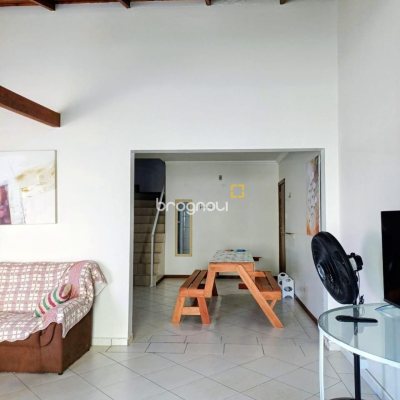 Cobertura com 126m², 3 quartos (sendo 1 suíte), 1 garagem, no bairro Cachoeira do Bom Jesus em Florianópolis