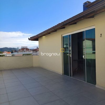 Cobertura com 126m², 3 quartos (sendo 1 suíte), 1 garagem, no bairro Cachoeira do Bom Jesus em Florianópolis