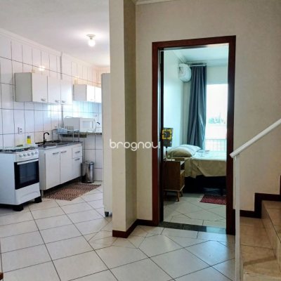 Cobertura com 126m², 3 quartos (sendo 1 suíte), 1 garagem, no bairro Cachoeira do Bom Jesus em Florianópolis