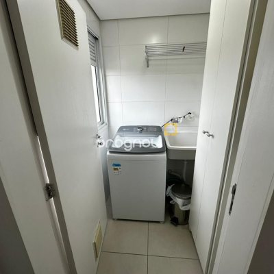 Apartamento com 71m², 2 quartos (sendo 2 suítes), 1 garagem, no bairro Cachoeira do Bom Jesus em Florianópolis