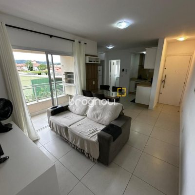 Apartamento com 71m², 2 quartos (sendo 2 suítes), 1 garagem, no bairro Cachoeira do Bom Jesus em Florianópolis