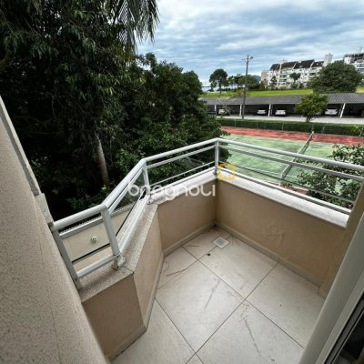 Apartamento com 71m², 2 quartos (sendo 2 suítes), 1 garagem, no bairro Cachoeira do Bom Jesus em Florianópolis