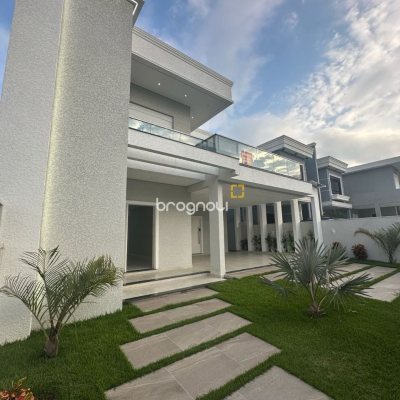 Casa com 244m², 3 quartos (sendo 3 suítes), 2 garagens, no bairro Ingleses em Florianópolis
