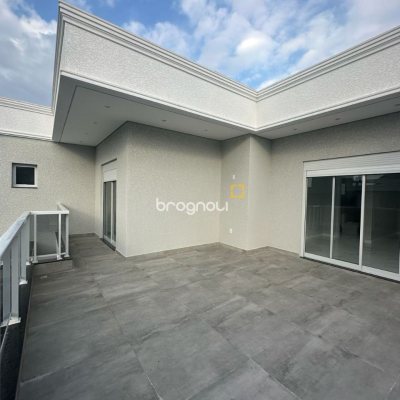 Casa com 244m², 3 quartos (sendo 3 suítes), 2 garagens, no bairro Ingleses em Florianópolis