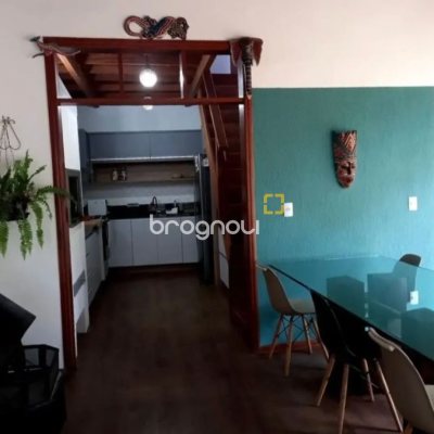 Casa com 430m², 10 quartos (sendo 6 suítes), 5 garagens, no bairro Rio Tavares em Florianópolis