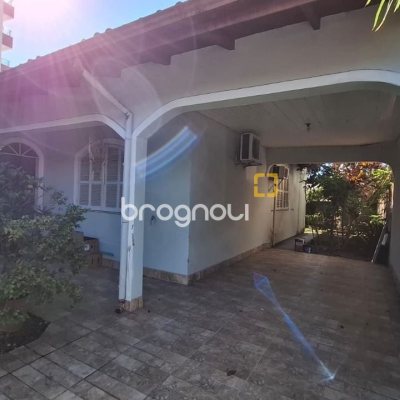 Casa com 138m², 2 quartos, no bairro Centro em Palhoça