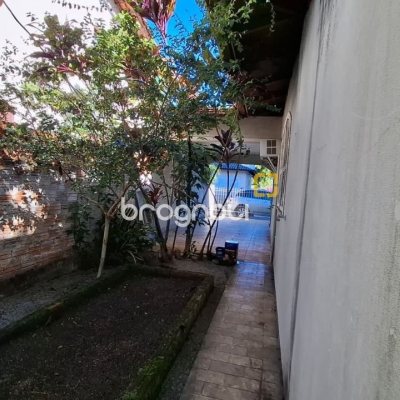 Casa com 138m², 2 quartos, no bairro Centro em Palhoça