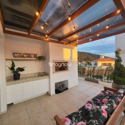 Apartamento com 145m², 3 quartos (sendo 1 suíte), 2 garagens, no bairro Cachoeira do Bom Jesus em Florianópolis
