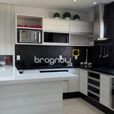 Cobertura com 115m², 2 quartos (sendo 1 suíte), 1 garagem, no bairro Ingleses em Florianópolis