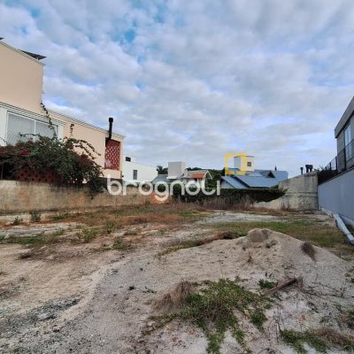Terreno com 450m², no bairro Jurerê Internacional em Florianópolis