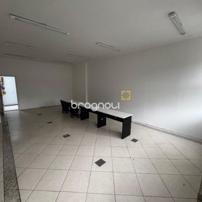 Sala com 50m², 1 garagem, no bairro João Paulo em Florianópolis