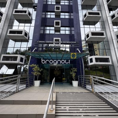 Sala com 50m², 1 garagem, no bairro João Paulo em Florianópolis