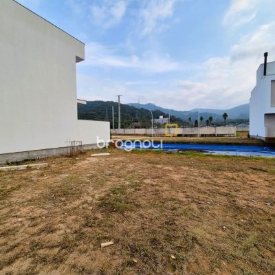 Terreno com 150m², no bairro Beira Rio em Biguaçu
