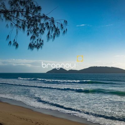Terreno com 747m², no bairro Campeche em Florianópolis