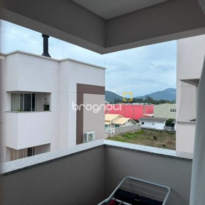 Apartamento com 56m², 2 quartos, 1 garagem, no bairro Aririú em Palhoça
