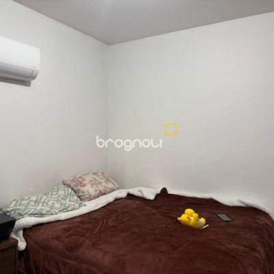 Apartamento com 56m², 2 quartos, 1 garagem, no bairro Aririú em Palhoça