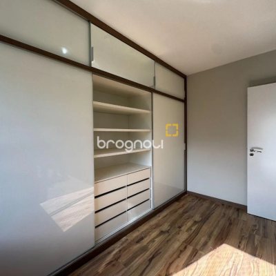 Apartamento com 81m², 2 quartos (sendo 1 suíte), 2 garagens, no bairro Itacorubi em Florianópolis