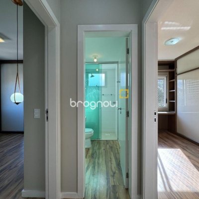 Apartamento com 81m², 2 quartos (sendo 1 suíte), 2 garagens, no bairro Itacorubi em Florianópolis