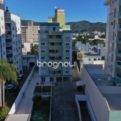 Apartamento com 71m², 2 quartos (sendo 1 suíte), 2 garagens, no bairro Itacorubi em Florianópolis