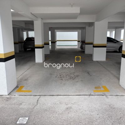 Apartamento com 71m², 2 quartos (sendo 1 suíte), 2 garagens, no bairro Itacorubi em Florianópolis