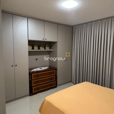 Apartamento com 137m², 3 quartos (sendo 1 suíte), 2 garagens, no bairro Centro em Palhoça