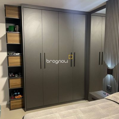 Apartamento com 137m², 3 quartos (sendo 1 suíte), 2 garagens, no bairro Centro em Palhoça