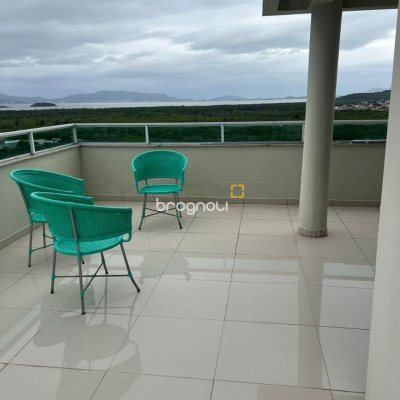 Apartamento com 137m², 3 quartos (sendo 1 suíte), 2 garagens, no bairro Centro em Palhoça